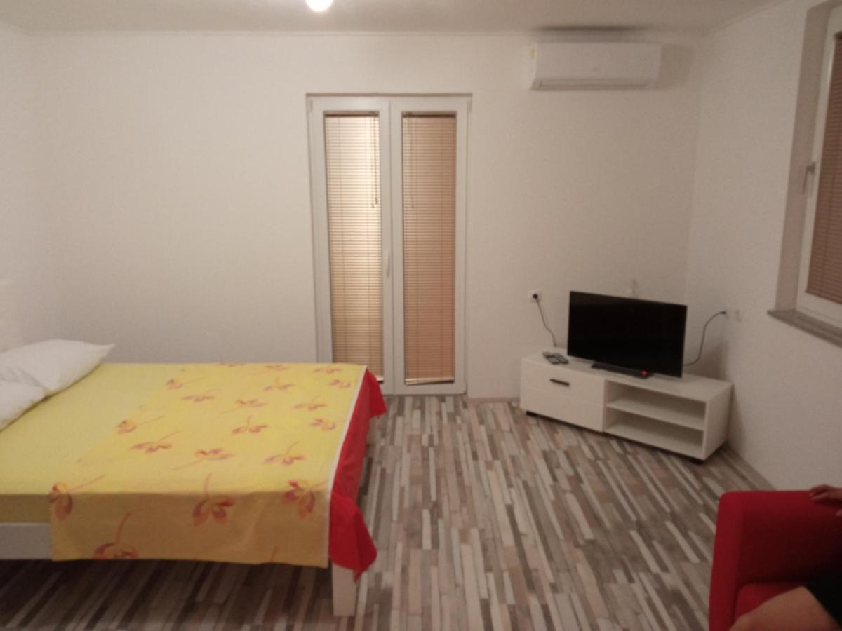 Studio Apartman Matkovic イモツキ エクステリア 写真