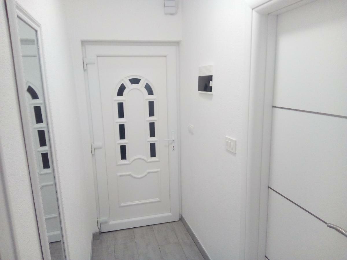 Studio Apartman Matkovic イモツキ エクステリア 写真